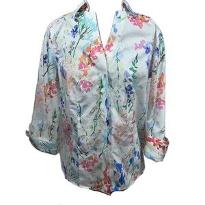 TAYLOR INVESTMENTS Gold Label Non-Iron Floral Blouse Sz 6